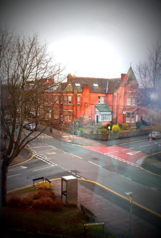 Warwick Guest house 3*