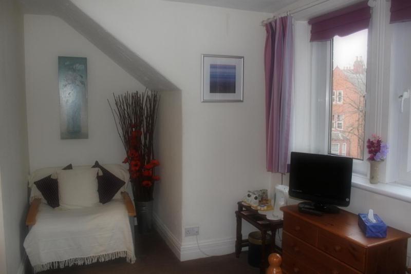 Warwick 3* Carlisle (Cumbria)